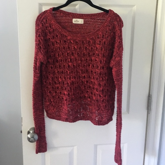 Slightly cropped red knit hollister sweater