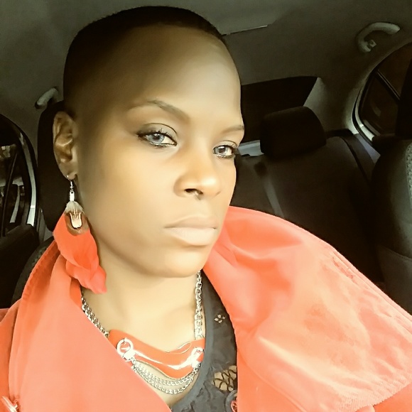 Consignment clothing new & slightly used... - Picture 3 of 12