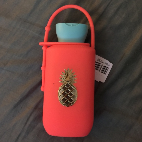 Bath & Body works lotion holder...SOLD