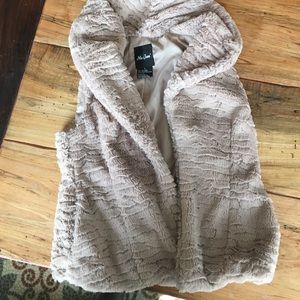 Cozy faux fur vest