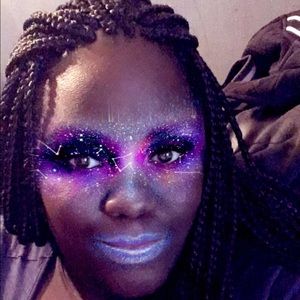 Meet your Posher, Jamilah