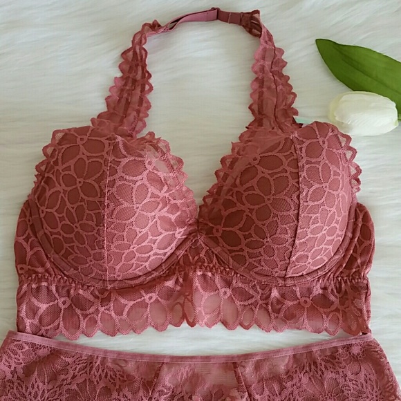 New Pink Vs Halter Bralette Size L ( A - C ).Nwt. - Picture 2 of 4