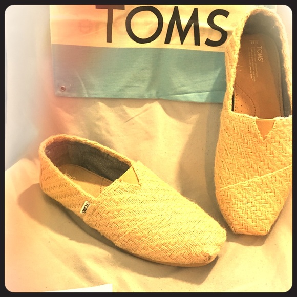 Awesome, Men's, size 13 Toms slip-ons.