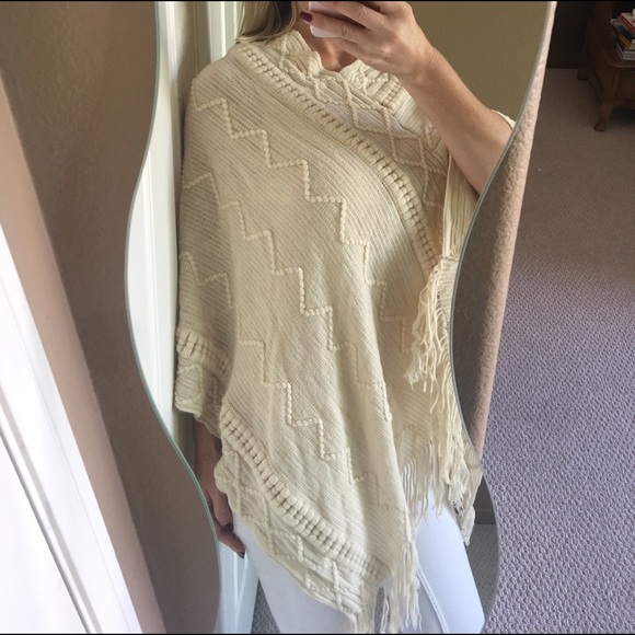 Boutique Sweaters - 🍂🍁Embroidered Knit Fringe Poncho🍁🍂
