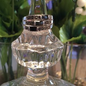 💍Final Sale. marcasite and black onyx ring