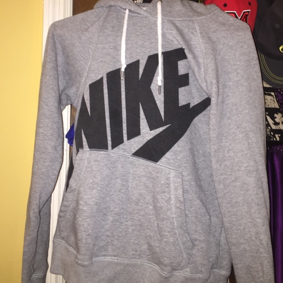 Nike sweatshirt