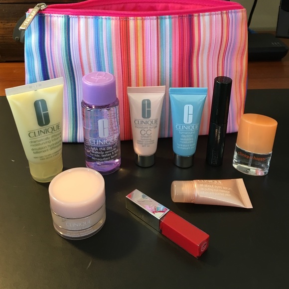 10 piece Clinique make up and skin care set. New.