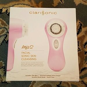 Pink Mia 2*new in box