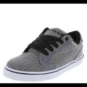 💥HP💥 Boys rec skate sneakers