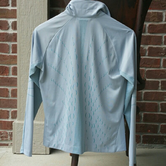 Nike Golf Tech Jacket - Picture 3 of 4