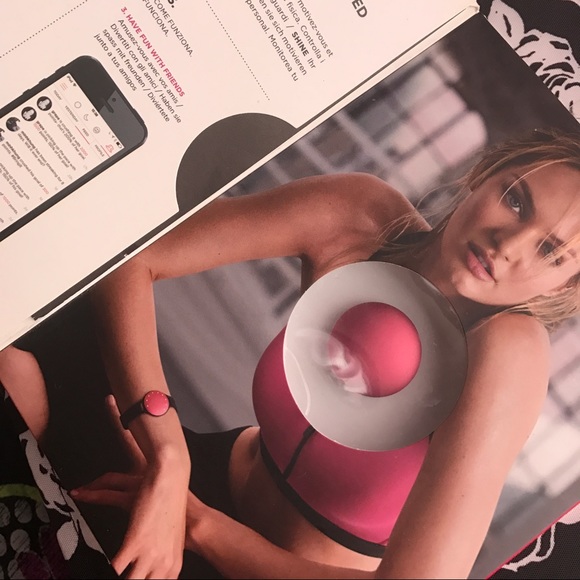 Misfit - Picture 2 of 3