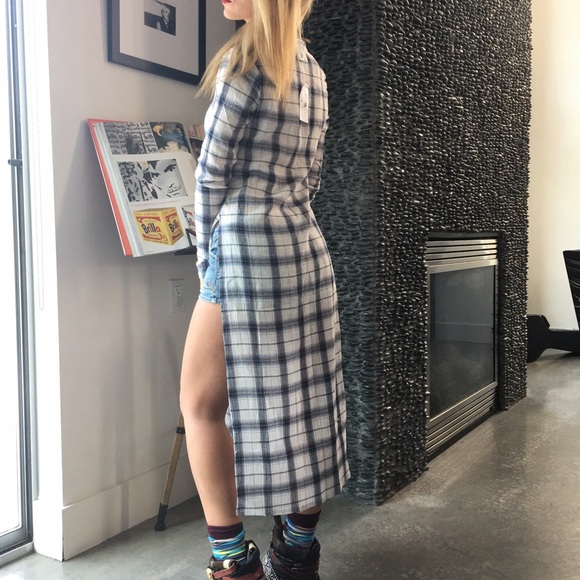 Blue Plaid Long Tunic - Picture 2 of 4