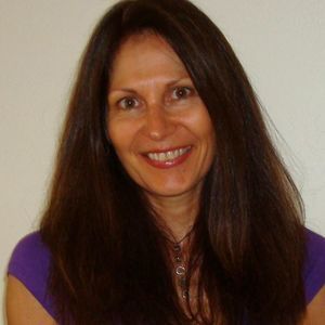 Meet your Posher, Eloise