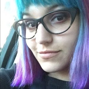 Meet your Posher, Dana