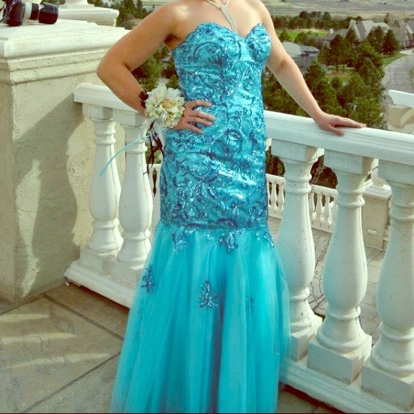 Gorgeous Blue Mermaid Prom Dress with Bling! - Picture 1 of 4