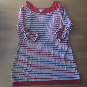 Adorable orange and tan Maternity top.