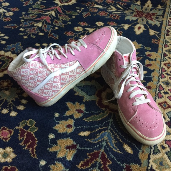 Vans Shoes - Vans High Tops Skull Pattern