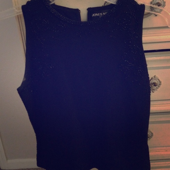 Sleeveless cocktail sweater
