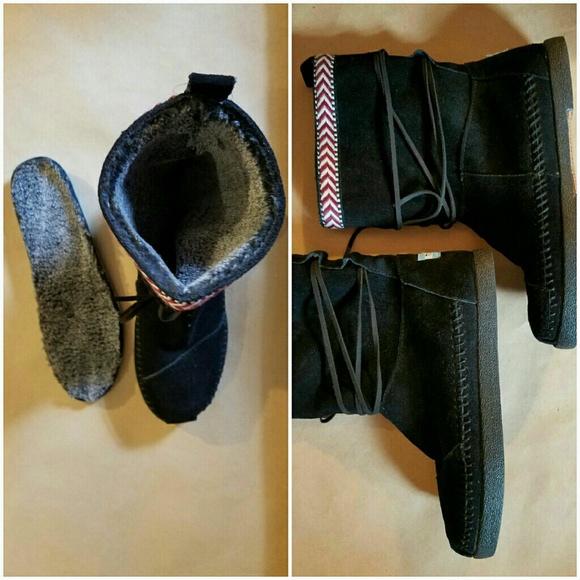 TOMS Black Suede Boots - Picture 3 of 4