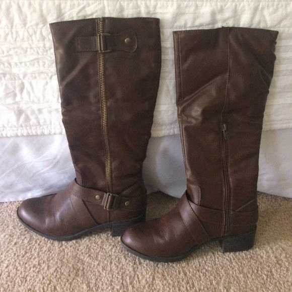 Brown boots