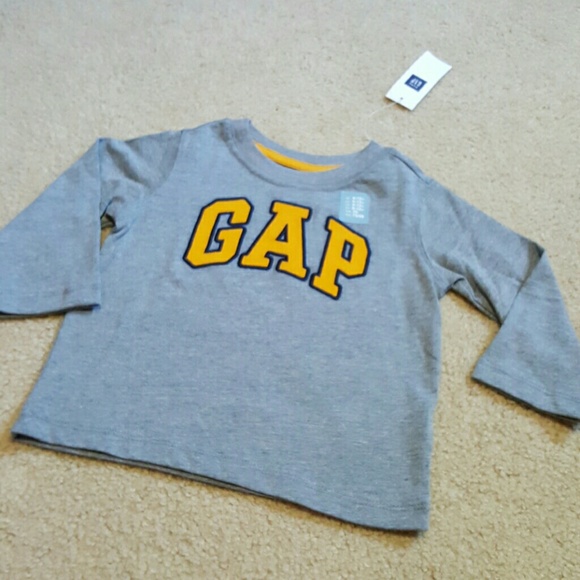 NWT Baby Gap Boy longsleeve Tee size 6-12mos