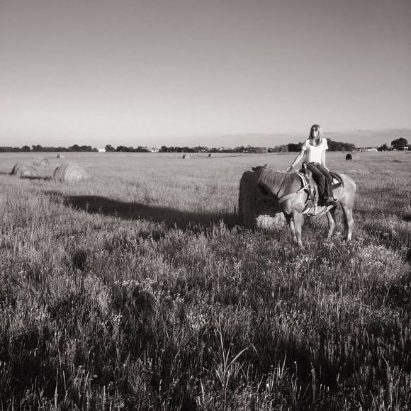 Meet your Posher, Heidi - Picture 1 of 1