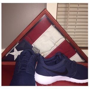 Mens Nike Roche Runs 🏃🏼