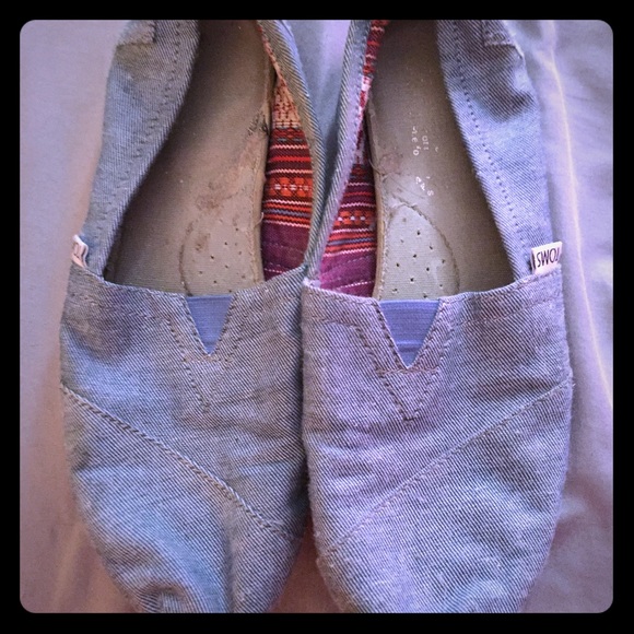 Toms
