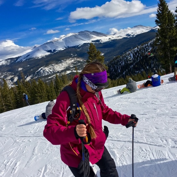 Meet your Posher, Janna - Picture 2 of 3