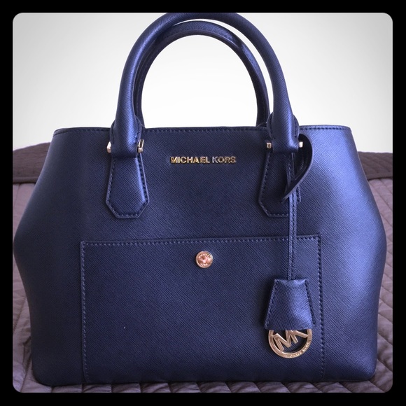 No room in my closet - Picture 1 of 1