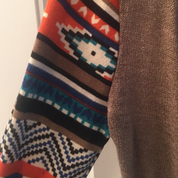 Small cardigan - Picture 2 of 2