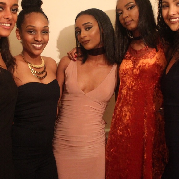 Agness Rose Cross Back Ruched Bodycon Dress - Picture 3 of 3