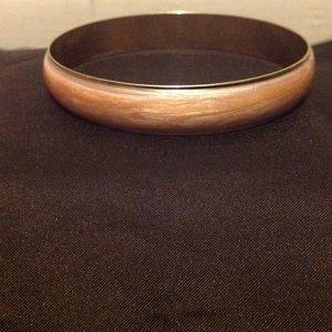 Avon peach enamel gold tone bangle bracelet