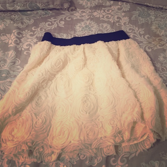 Skirt - Picture 1 of 1