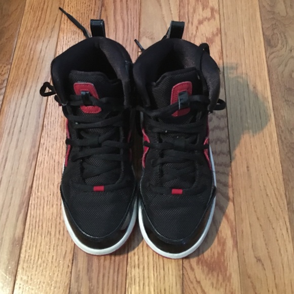 Boys Jordan's