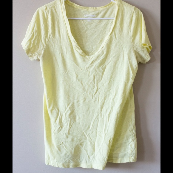 Old Navy Tops - Old Navy tee