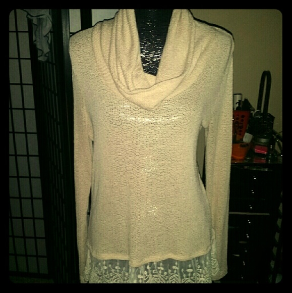 Sweater with lace trim - Picture 1 of 1