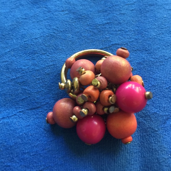 Movable beads make a fun ring!