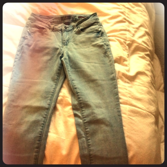 Skinny jeans