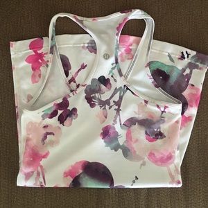 Lululemon cool racerback tank🎀 Size 4