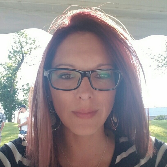 Meet your Posher, Stacy