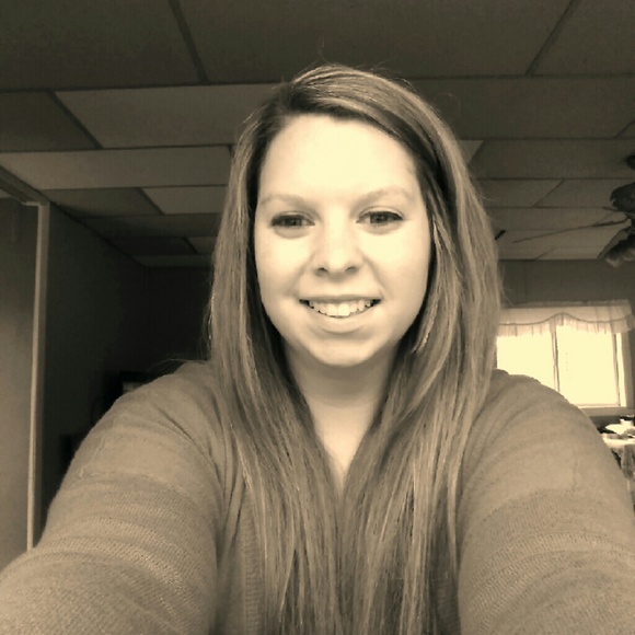 Meet your Posher, Stephanie