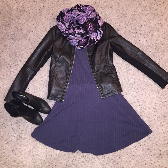 francesca's navy blue dress - Picture 1 of 2