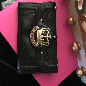Juicy couture continental wallet