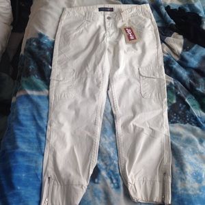 Brand new white Levi's cargos