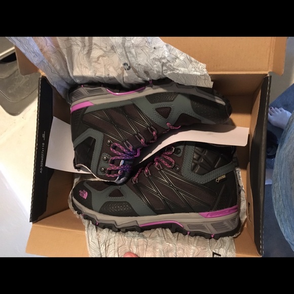 North face Gortex Ultra Hike size 8.5