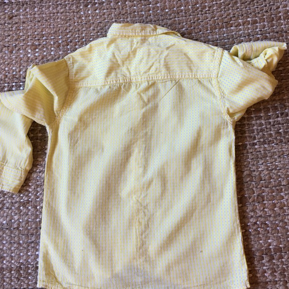 Square button down shirt 👔 - Picture 4 of 4