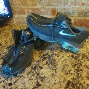 Nike size 9 zip up show