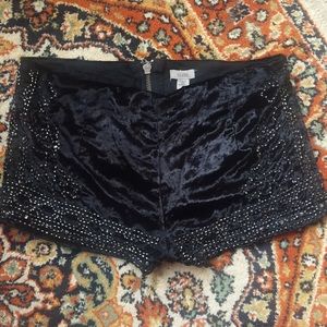 🕸🔮👽Urban outfitters black velvet shorts! 👽🔮🕸