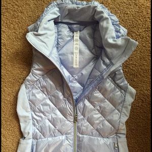 NEW LULULEMON DOWN FOR A RUN VEST 4